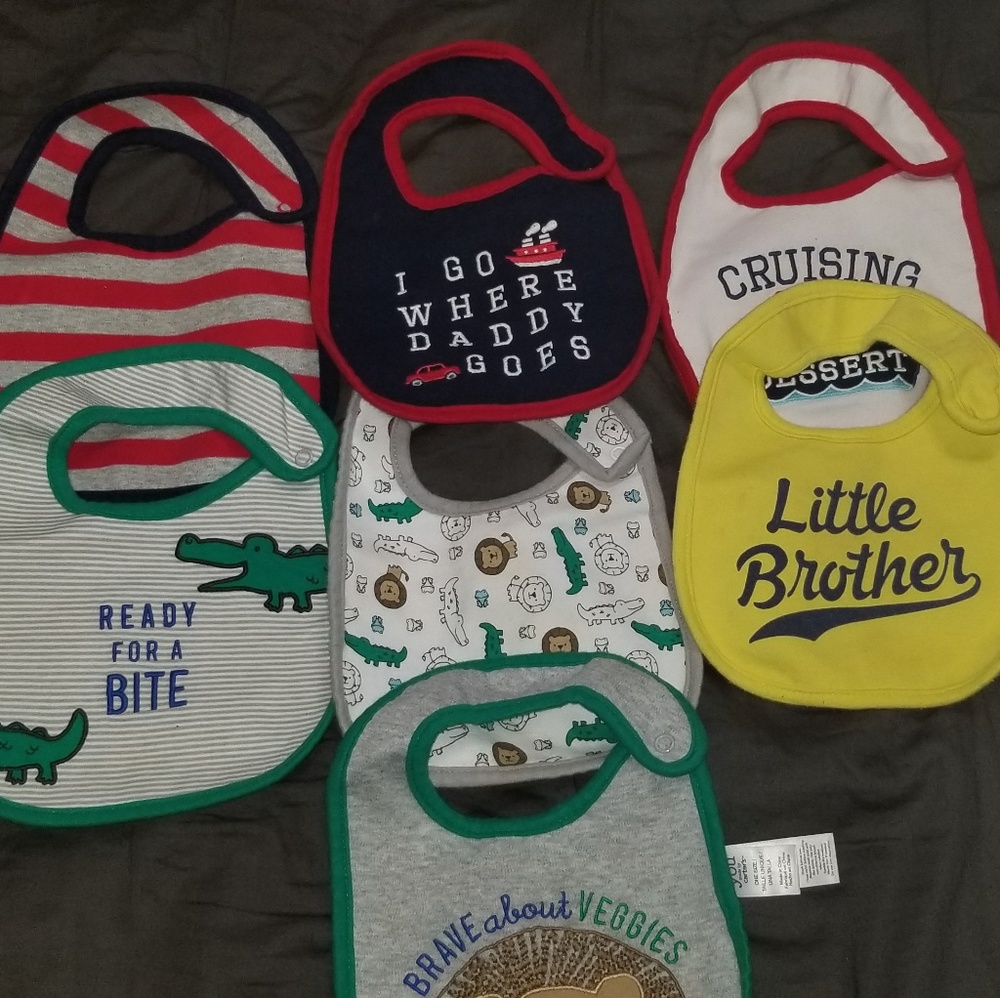 7 Carter's bibs for Boys
